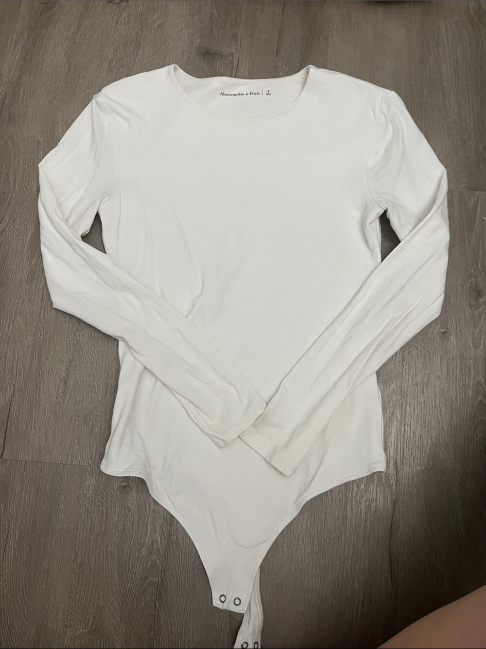Abercrombie & Fitch White Long-Sleeve Scoop-Neck Bodysuit